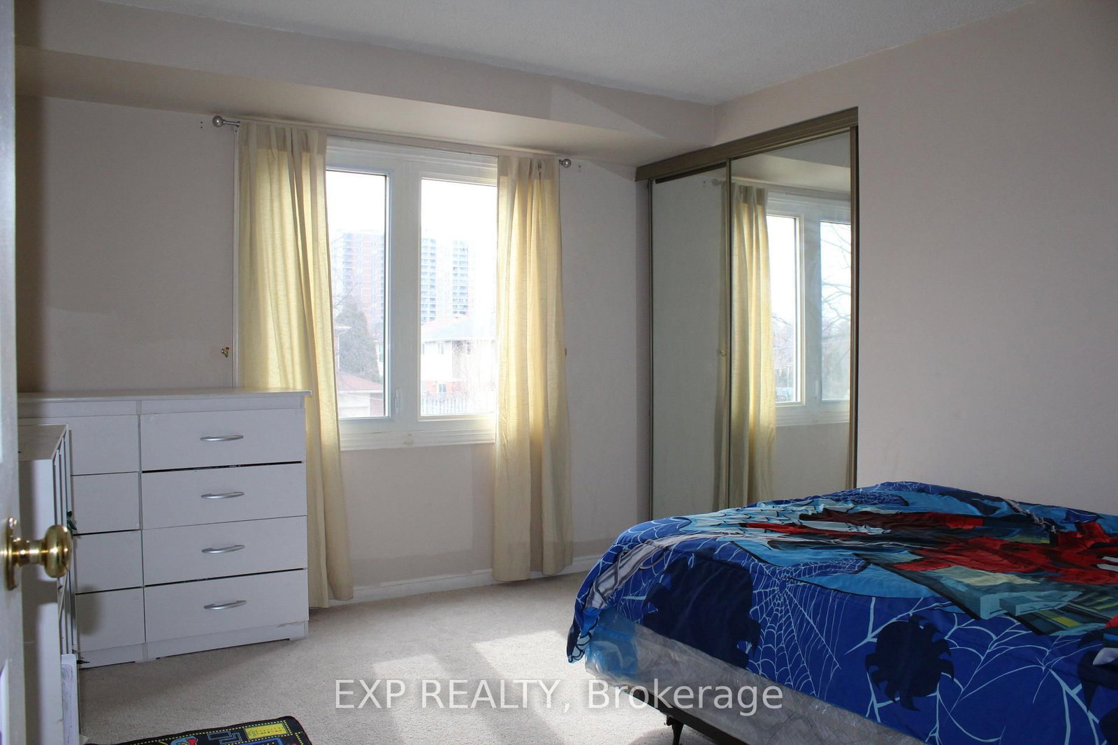 Detached House for sale at 48 Howell Street, Brampton, Ontario, L6Y 3H8 - Brampton South - MLS: W12939630