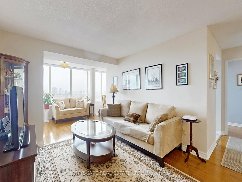 1907 - 700 Constellation Dr, Mississauga, L5R 3G8 | Image 2