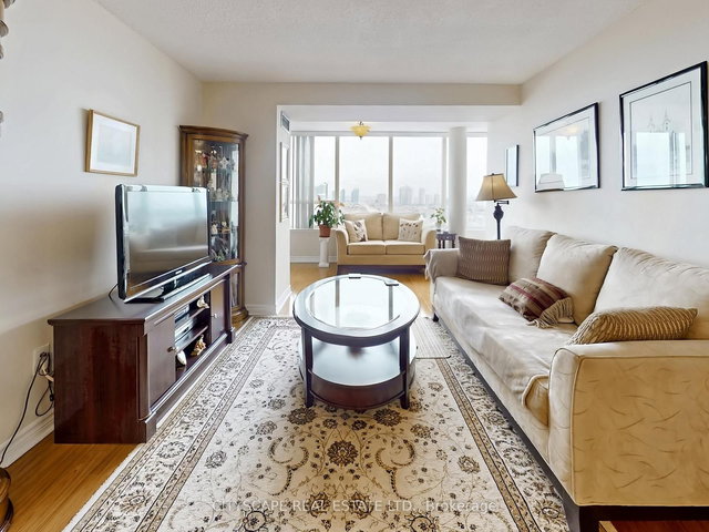 1907 - 700 Constellation Drive