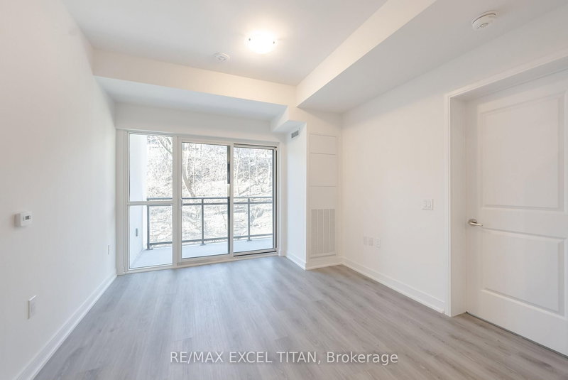 208 - 25 Neighbourhood Lane, Toronto, M8Y 0C4 | Image 3