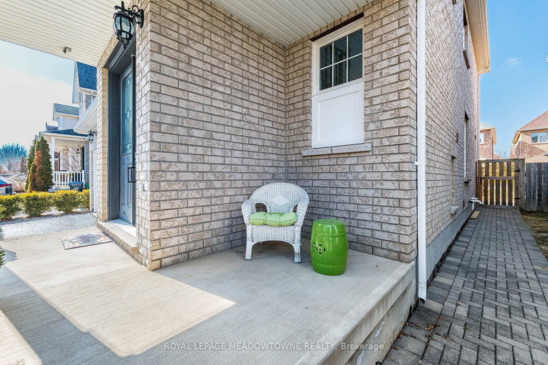 67 Boyces Creek Crt, Caledon, L7C 3S4 | Image 3