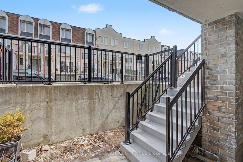 1013 - 85 George Appleton Way