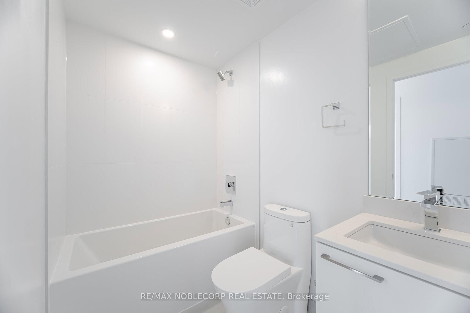 260 Malta Avenue, Unit 909 - Photo 21