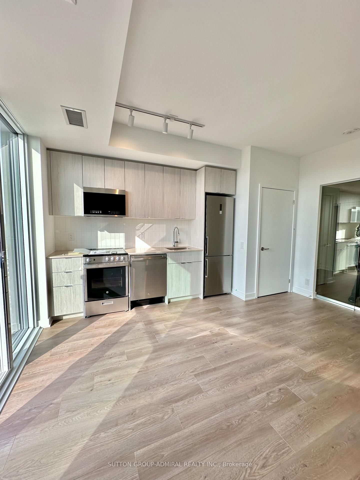 1660 Bloor Street, Unit 908 - Photo 8