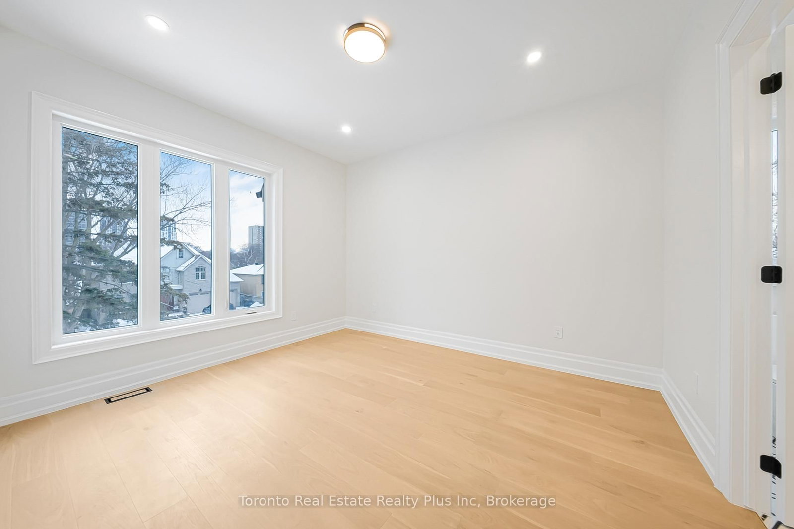 Detached House for sale at 25 Cronin Drive, Toronto, Ontario, M9B 4T7 - Islington-City Centre West - MLS: W12940514