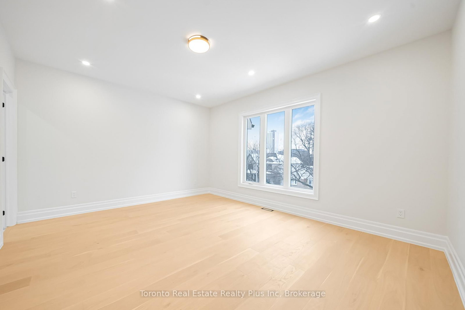 Detached House for sale at 25 Cronin Drive, Toronto, Ontario, M9B 4T7 - Islington-City Centre West - MLS: W12940514