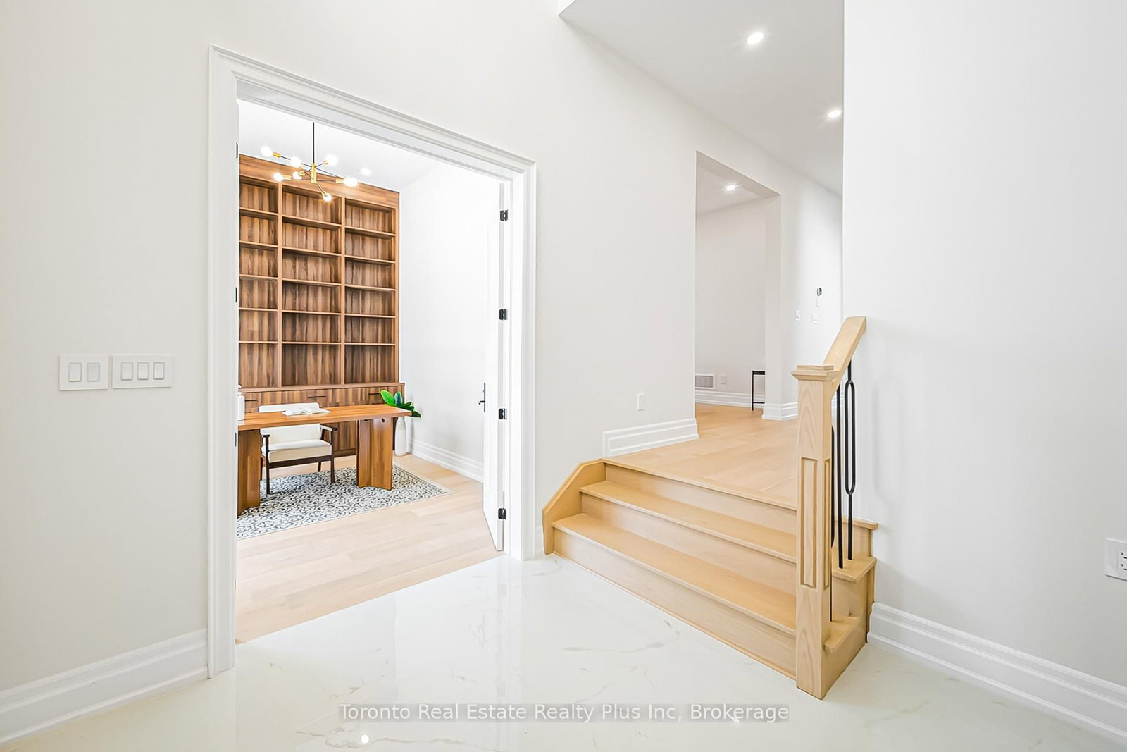 Detached House for sale at 25 Cronin Drive, Toronto, Ontario, M9B 4T7 - Islington-City Centre West - MLS: W12940514