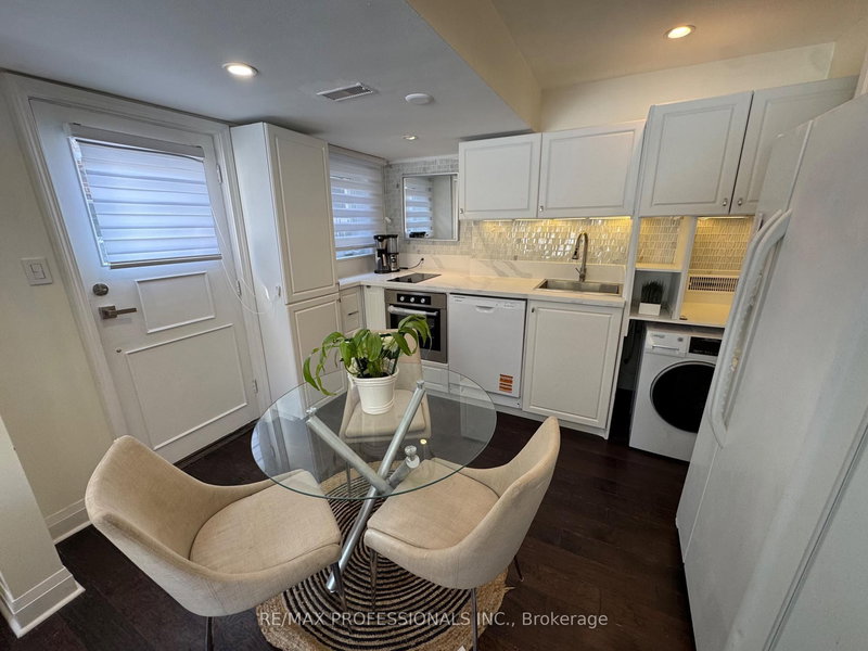 Ground - 11 Grasspoint Cres, Toronto, M9C 2T9 | Image 2