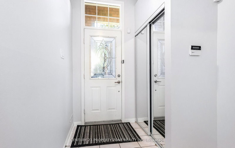 39 - 2 Clay Brick Crt, Brampton, L6V 4M7 | Image 2