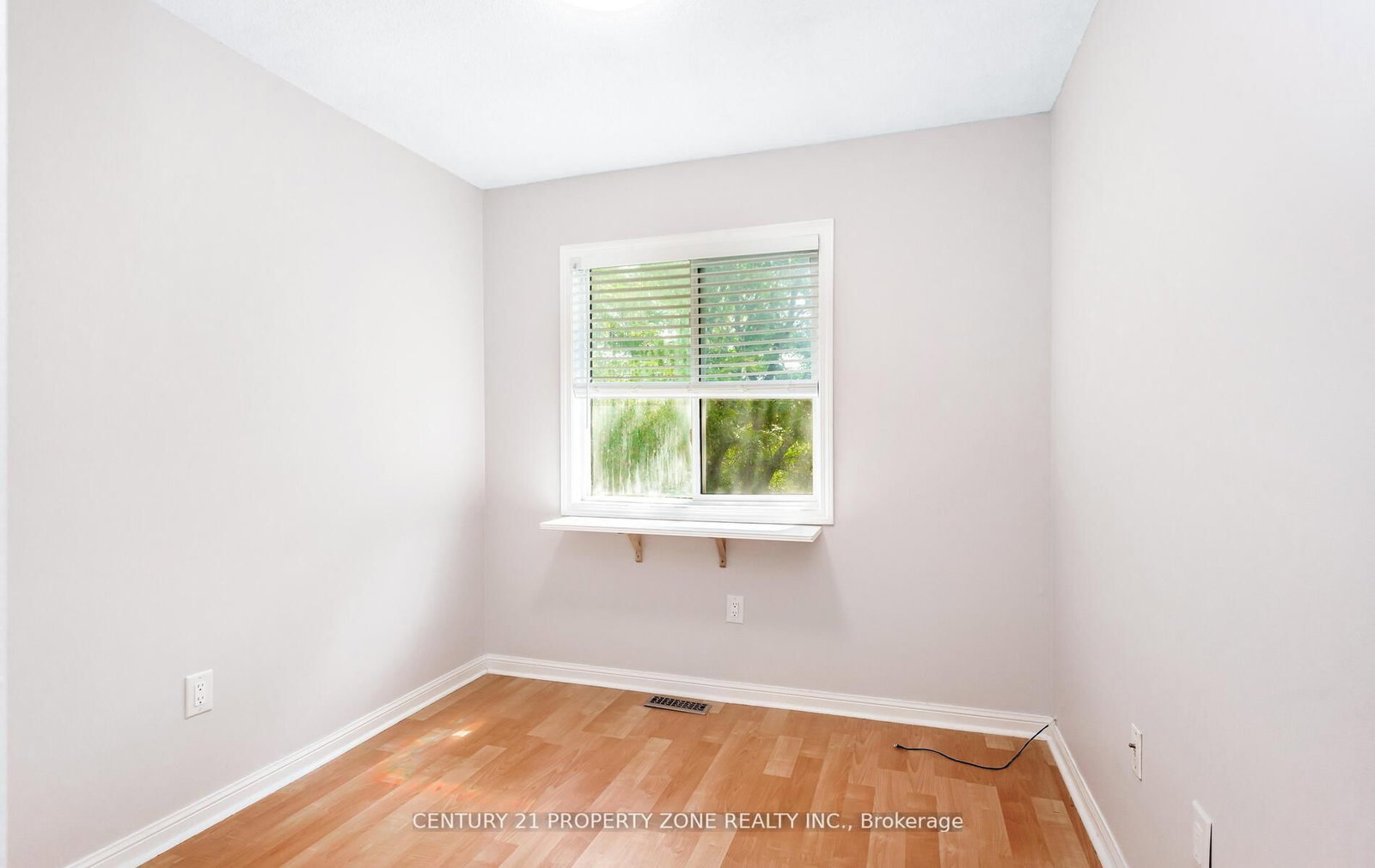 Townhouse for sale at 39-2 Clay Brick Court, Brampton, Ontario, L6V 4M7 - Brampton North - MLS: W12940636