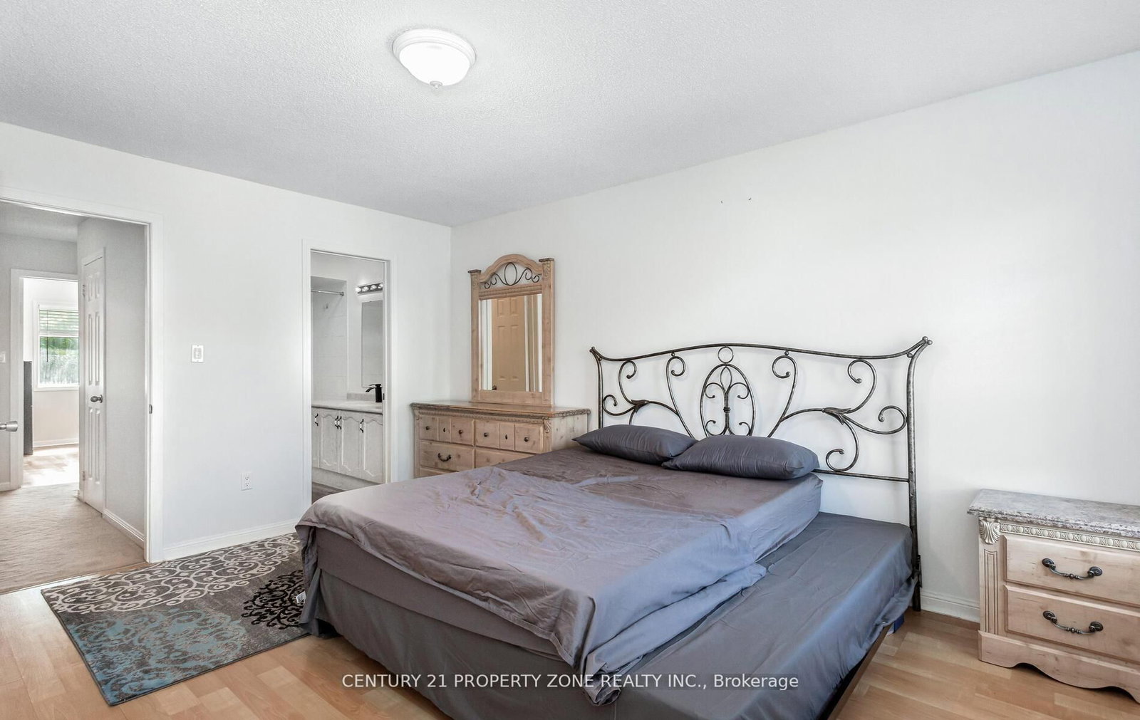 Townhouse for sale at 39-2 Clay Brick Court, Brampton, Ontario, L6V 4M7 - Brampton North - MLS: W12940636