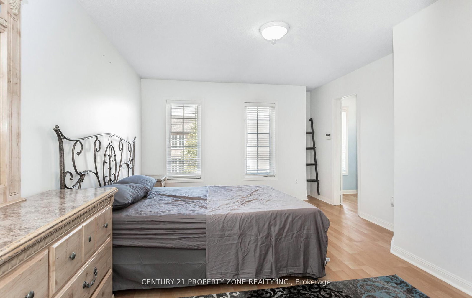 Townhouse for sale at 39-2 Clay Brick Court, Brampton, Ontario, L6V 4M7 - Brampton North - MLS: W12940636