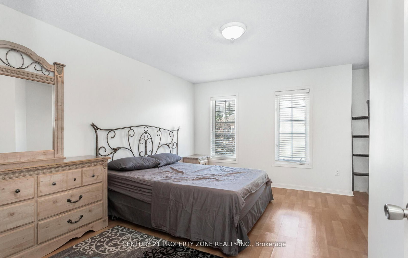 Townhouse for sale at 39-2 Clay Brick Court, Brampton, Ontario, L6V 4M7 - Brampton North - MLS: W12940636