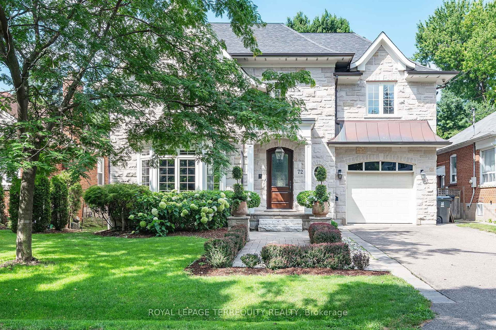 Detached House for sale at 72 EAGLE Road, Toronto, Ontario, M8Z 4J2 - Stonegate-Queensway - MLS: W12940666