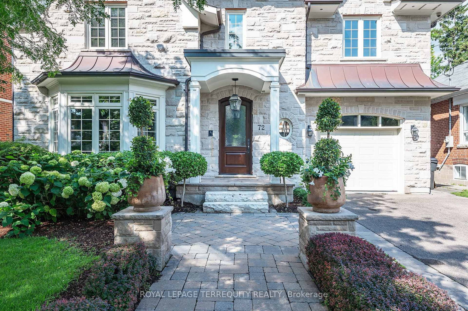 Detached House for sale at 72 EAGLE Road, Toronto, Ontario, M8Z 4J2 - Stonegate-Queensway - MLS: W12940666