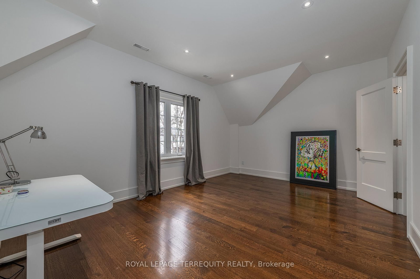 Detached House for sale at 72 EAGLE Road, Toronto, Ontario, M8Z 4J2 - Stonegate-Queensway - MLS: W12940666