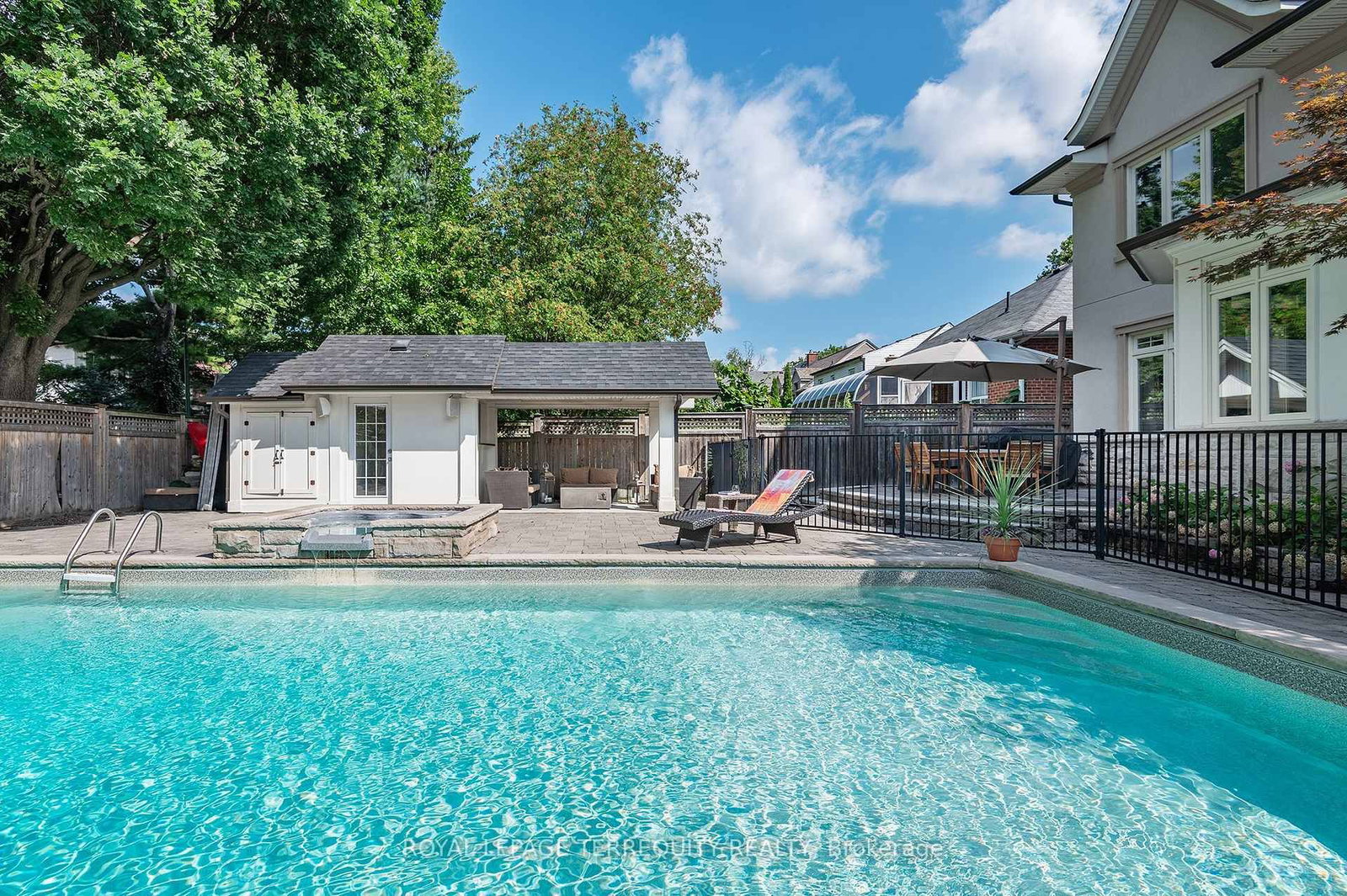 Detached House for sale at 72 EAGLE Road, Toronto, Ontario, M8Z 4J2 - Stonegate-Queensway - MLS: W12940666