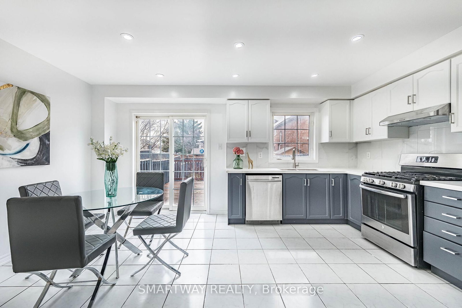 Semi-Detached House for sale at 36 Native Landing, Brampton, Ontario, L6X 5B1 - Fletcher's Creek Village - MLS: W12940752