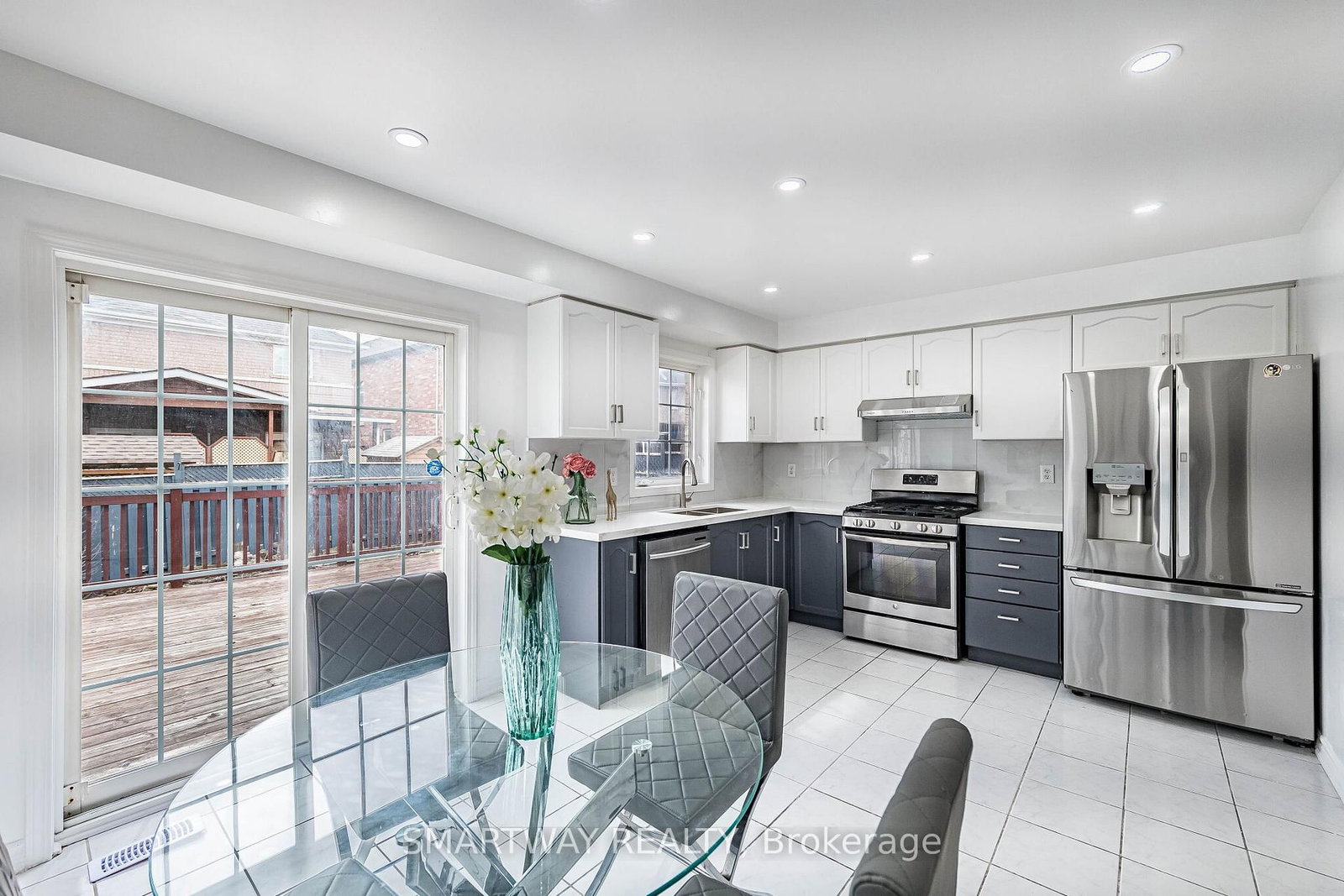 Semi-Detached House for sale at 36 Native Landing, Brampton, Ontario, L6X 5B1 - Fletcher's Creek Village - MLS: W12940752