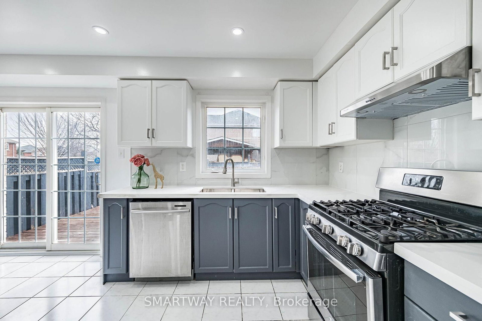 Semi-Detached House for sale at 36 Native Landing, Brampton, Ontario, L6X 5B1 - Fletcher's Creek Village - MLS: W12940752