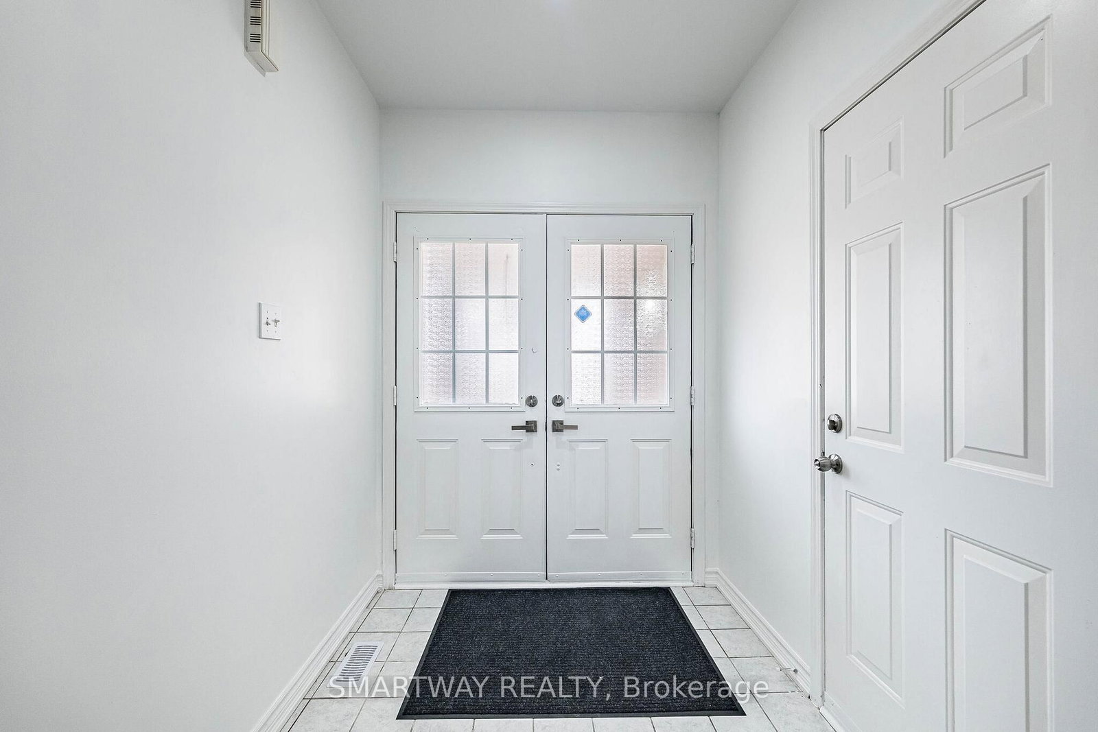 Semi-Detached House for sale at 36 Native Landing, Brampton, Ontario, L6X 5B1 - Fletcher's Creek Village - MLS: W12940752