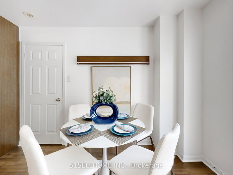 16 - 2891 Rio Crt, Mississauga, L5M 0S3 | Image 3