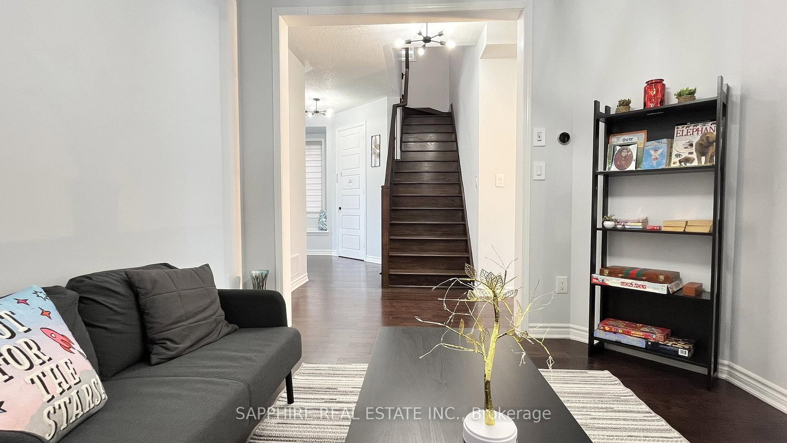 Detached House for sale at 325 Trudeau Drive, Milton, Ontario, L9T 8Y7 - Clarke - MLS: W12941044