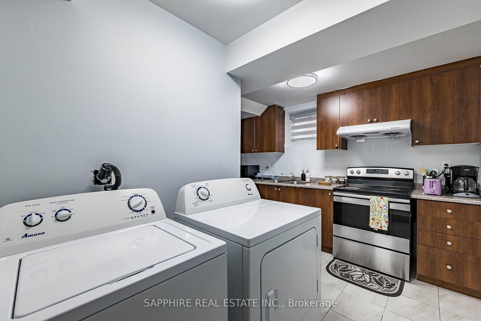 Detached House for sale at 325 Trudeau Drive, Milton, Ontario, L9T 8Y7 - Clarke - MLS: W12941044