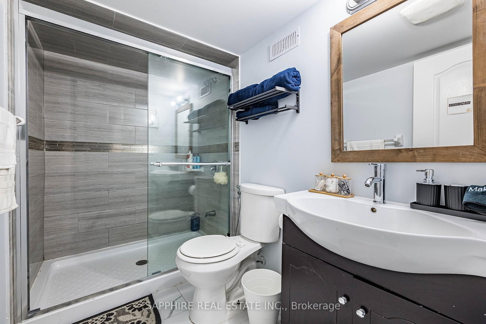 Detached House for sale at 325 Trudeau Drive, Milton, Ontario, L9T 8Y7 - Clarke - MLS: W12941044