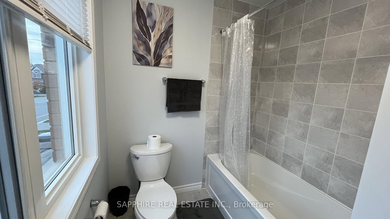 Detached House for sale at 325 Trudeau Drive, Milton, Ontario, L9T 8Y7 - Clarke - MLS: W12941044