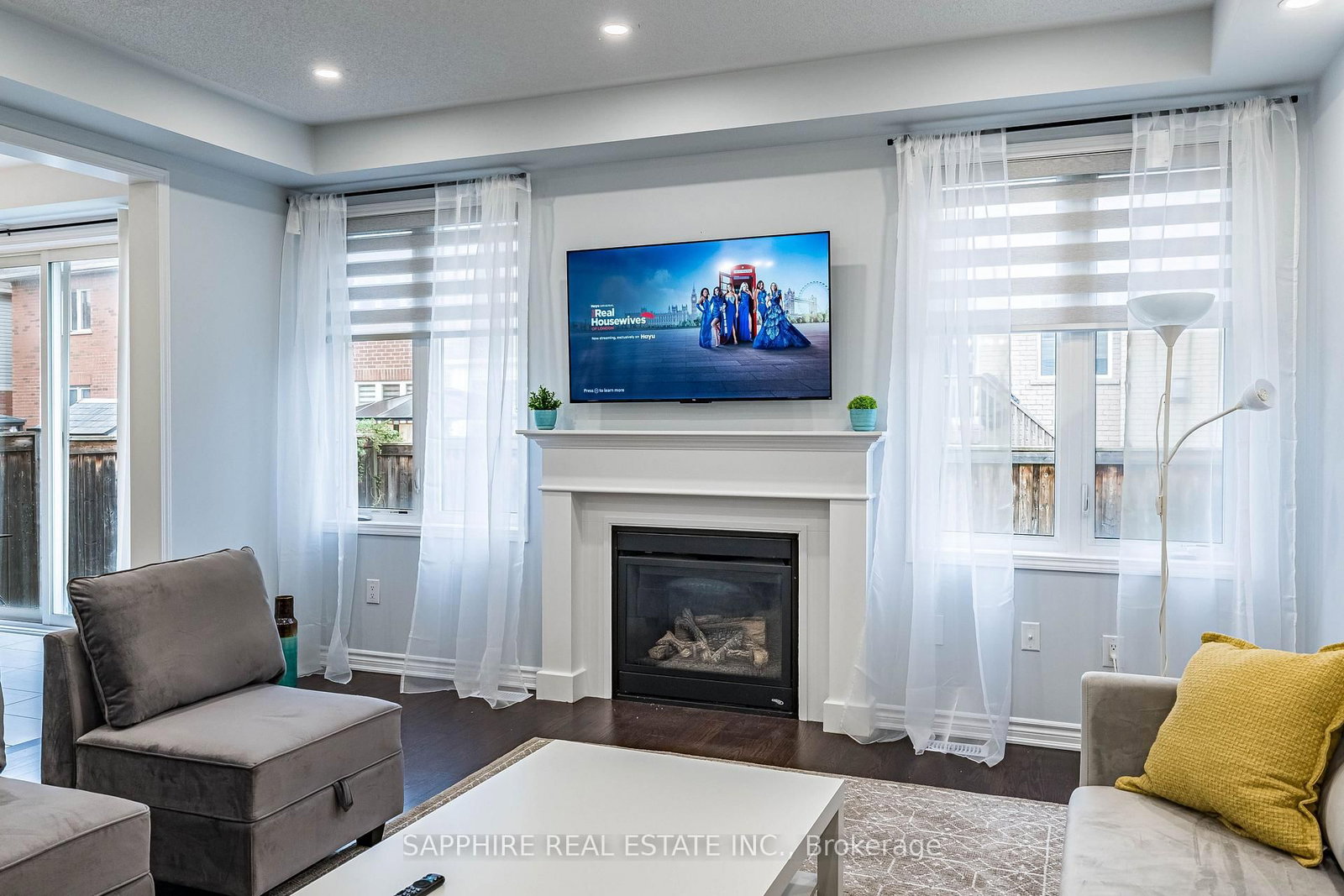 Detached House for sale at 325 Trudeau Drive, Milton, Ontario, L9T 8Y7 - Clarke - MLS: W12941044