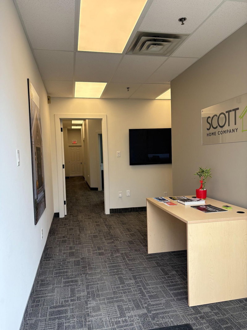 43 - 1200 Speers Rd, Oakville, L6L 2X4 | Image 2