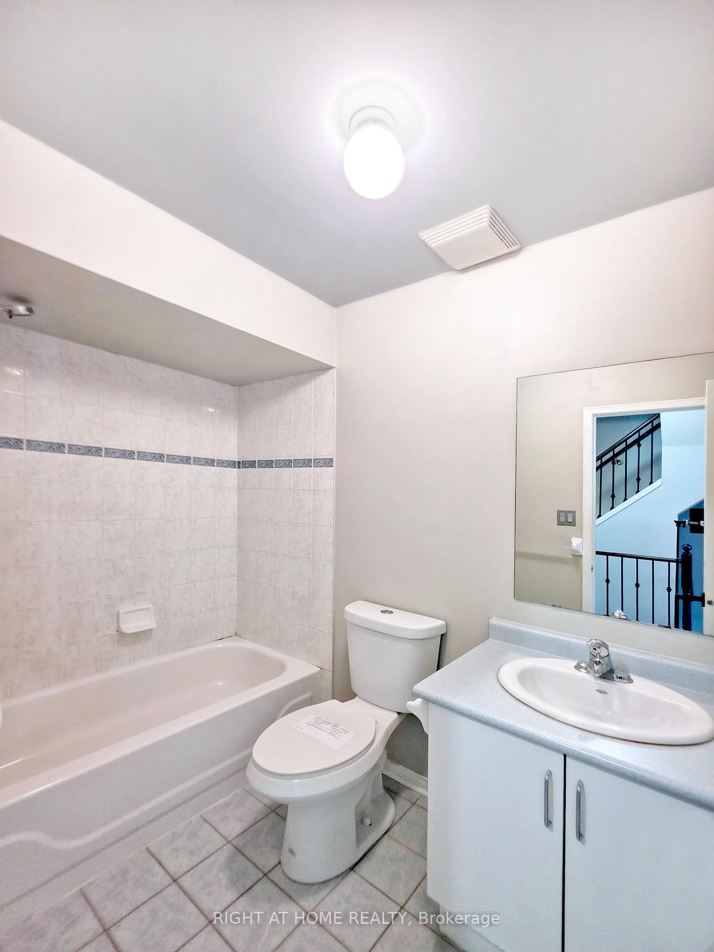 Townhouse for sale at 98 Spadina Road, Brampton, Ontario, L6X 4X6 - Brampton West - MLS: W12941394