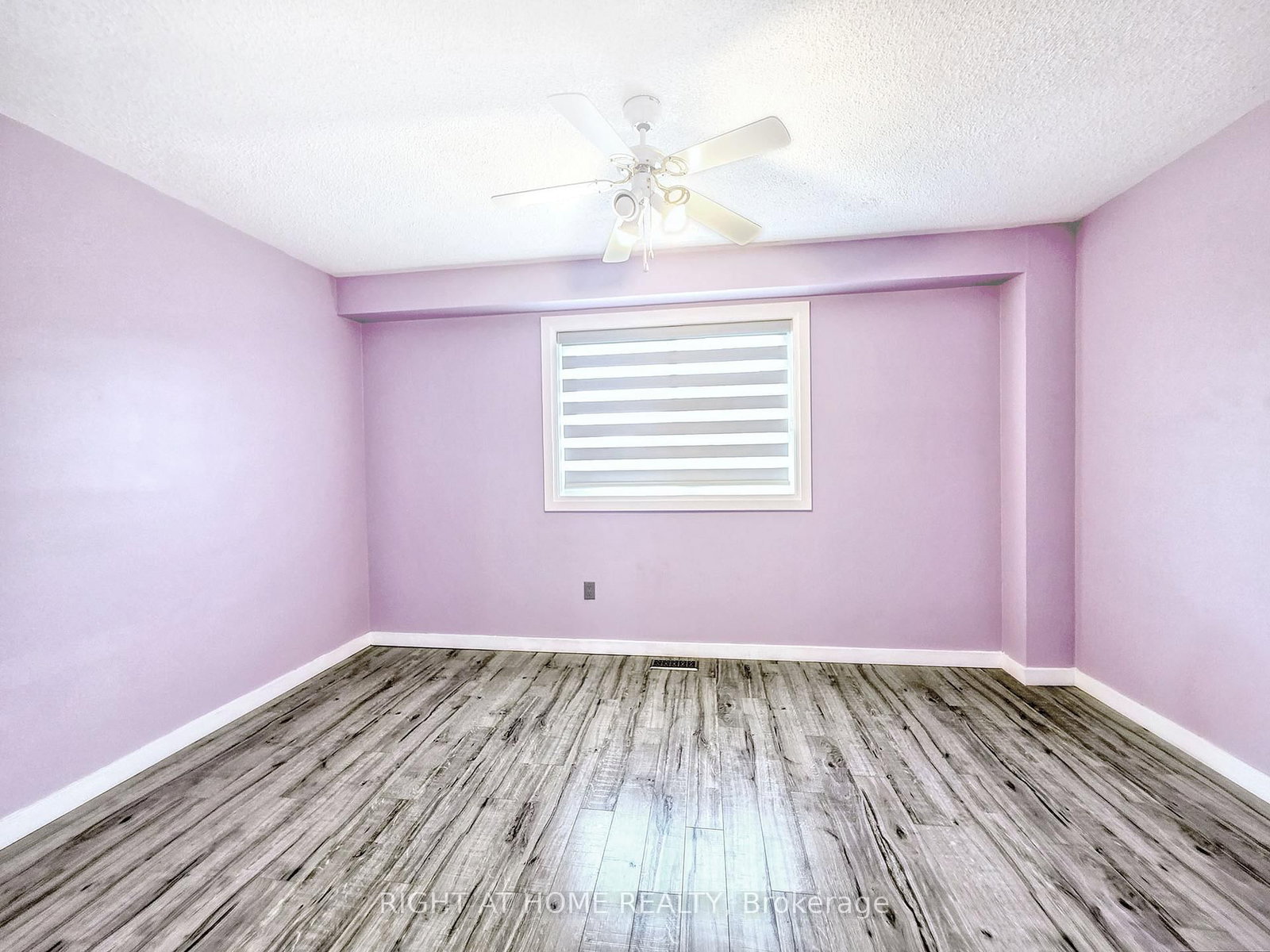 Townhouse for sale at 98 Spadina Road, Brampton, Ontario, L6X 4X6 - Brampton West - MLS: W12941394