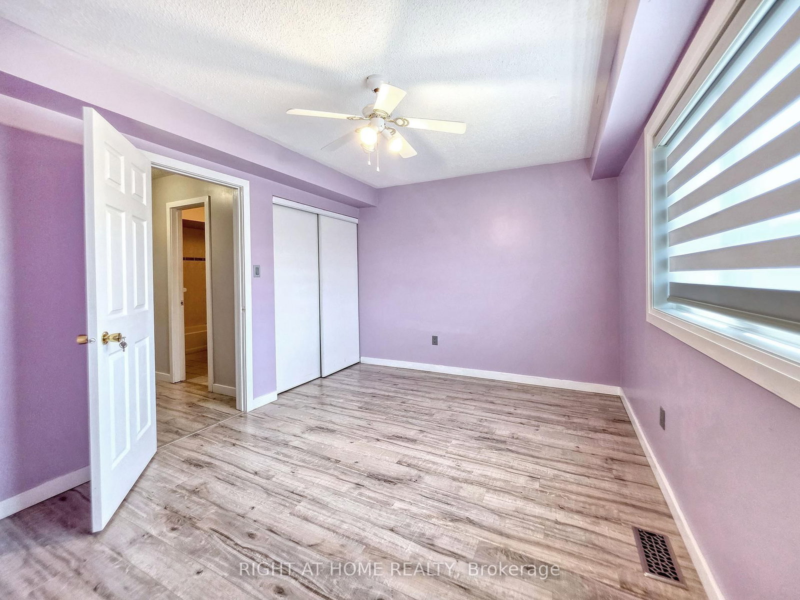 Townhouse for sale at 98 Spadina Road, Brampton, Ontario, L6X 4X6 - Brampton West - MLS: W12941394