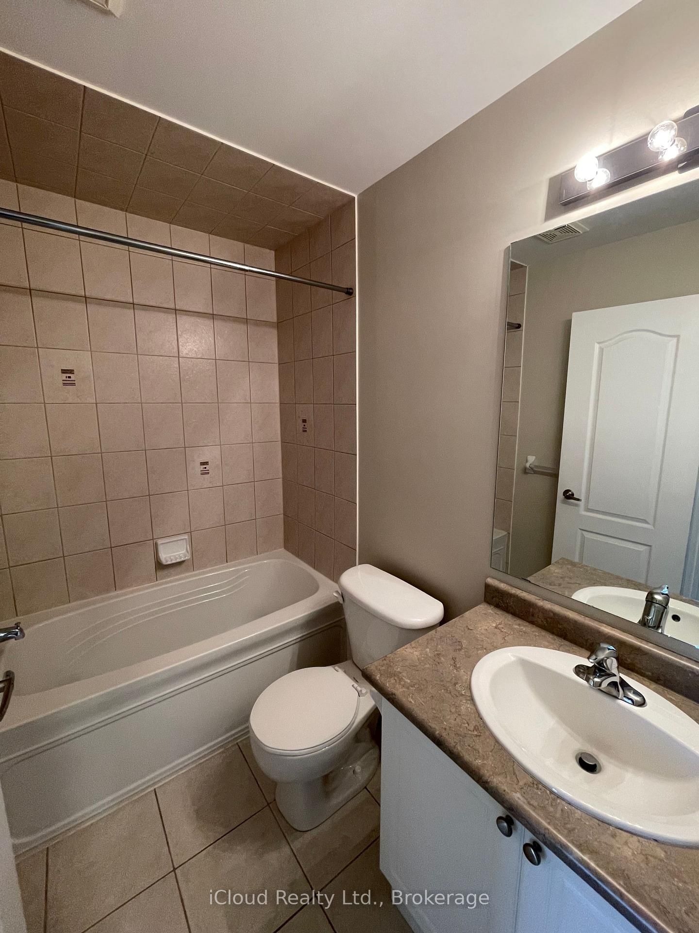 9 Benson Avenue, Unit A - Photo 14