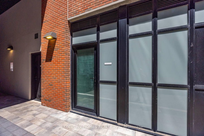 101 - 2300 St Clair Ave W, Toronto, M6N 0B3 | Image 3