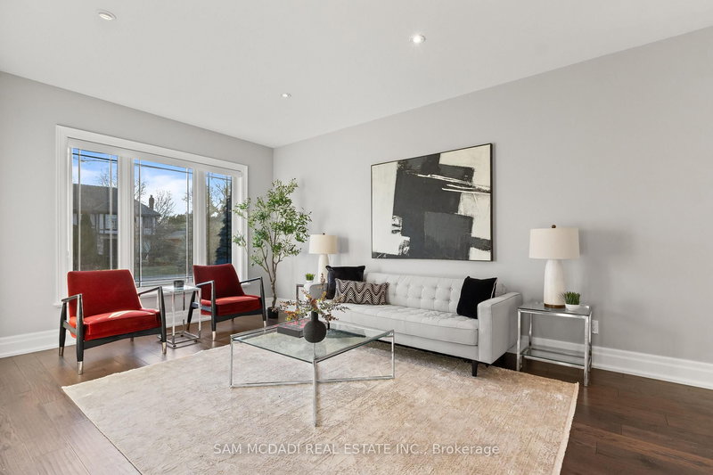 1487 Myron Dr, Mississauga, L5E 2N5 | Image 3