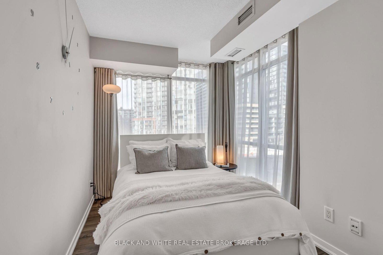 Condo for sale at 403-20 Joe Shuster Way, Toronto, Ontario, M6K 0A3 - South Parkdale - MLS: W12941560
