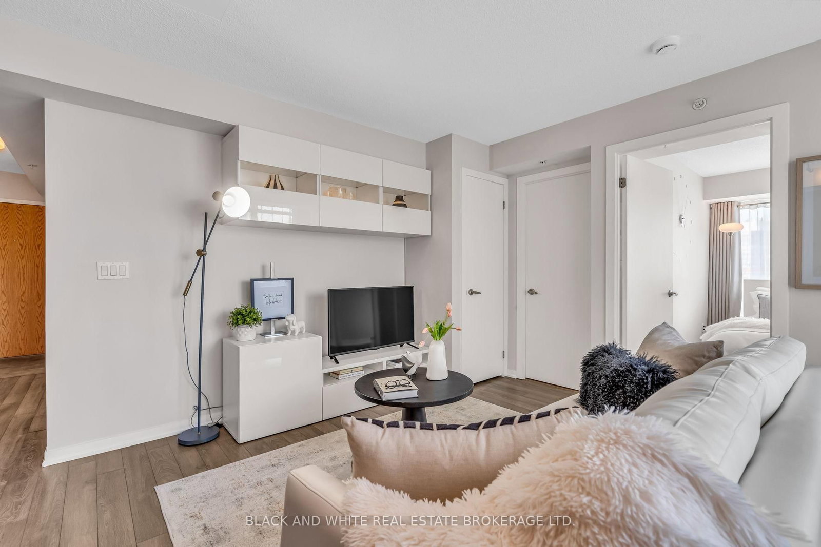 Condo for sale at 403-20 Joe Shuster Way, Toronto, Ontario, M6K 0A3 - South Parkdale - MLS: W12941560