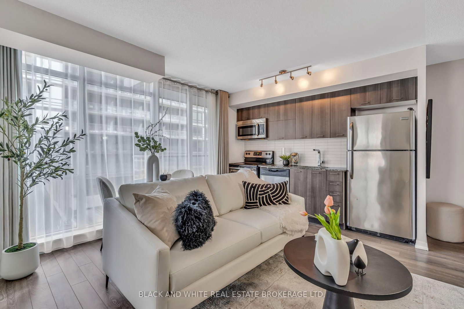 Condo for sale at 403-20 Joe Shuster Way, Toronto, Ontario, M6K 0A3 - South Parkdale - MLS: W12941560