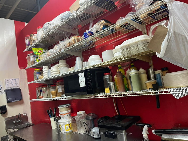 2A16 - 7215 Goreway Dr, Mississauga, L4T 0B4 | Image 3