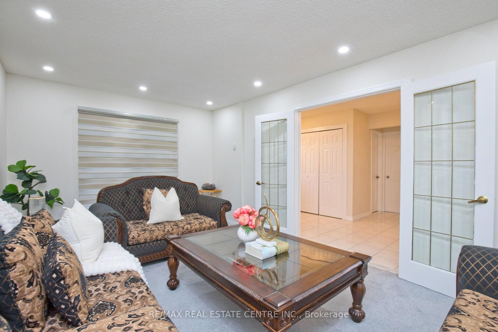 Detached House for sale at 34 Smithers Crescent, Brampton, Ontario, L6Y 3K8 - Brampton South - MLS: W12941596