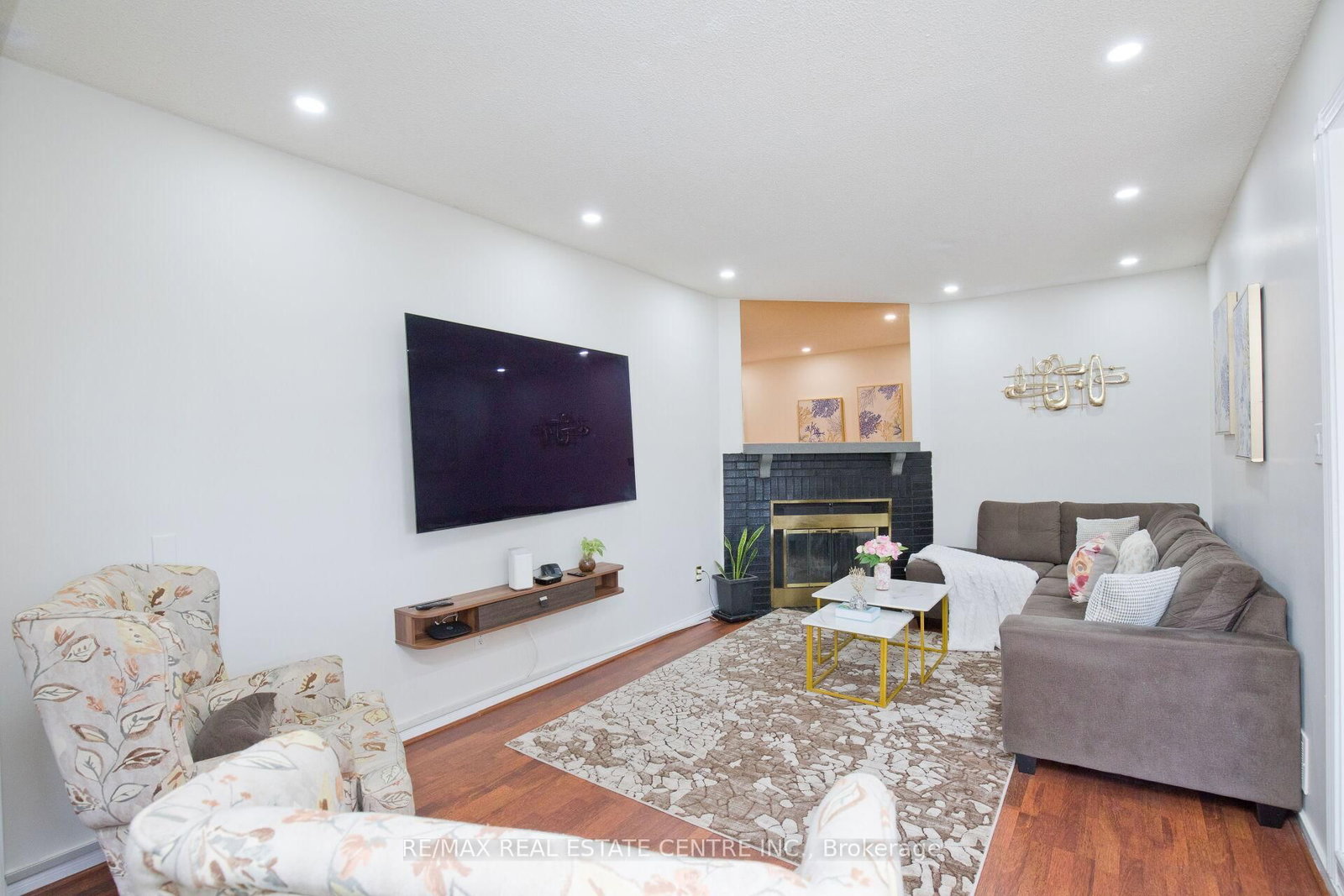 Detached House for sale at 34 Smithers Crescent, Brampton, Ontario, L6Y 3K8 - Brampton South - MLS: W12941596