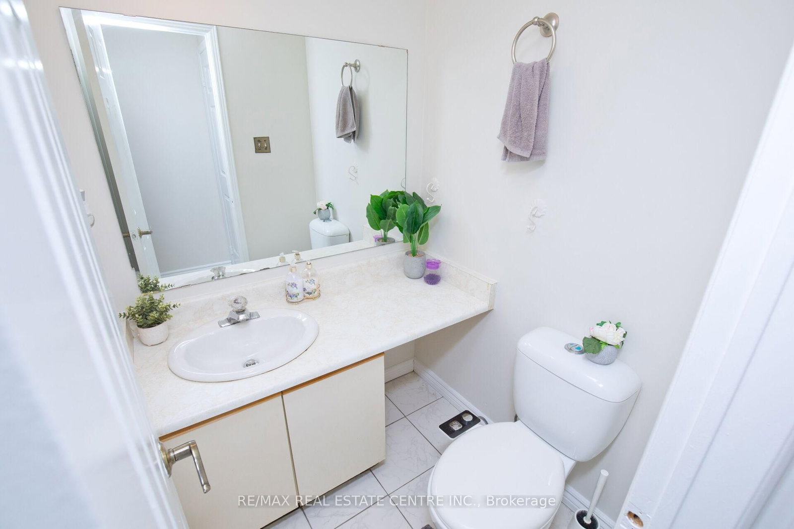 Detached House for sale at 34 Smithers Crescent, Brampton, Ontario, L6Y 3K8 - Brampton South - MLS: W12941596