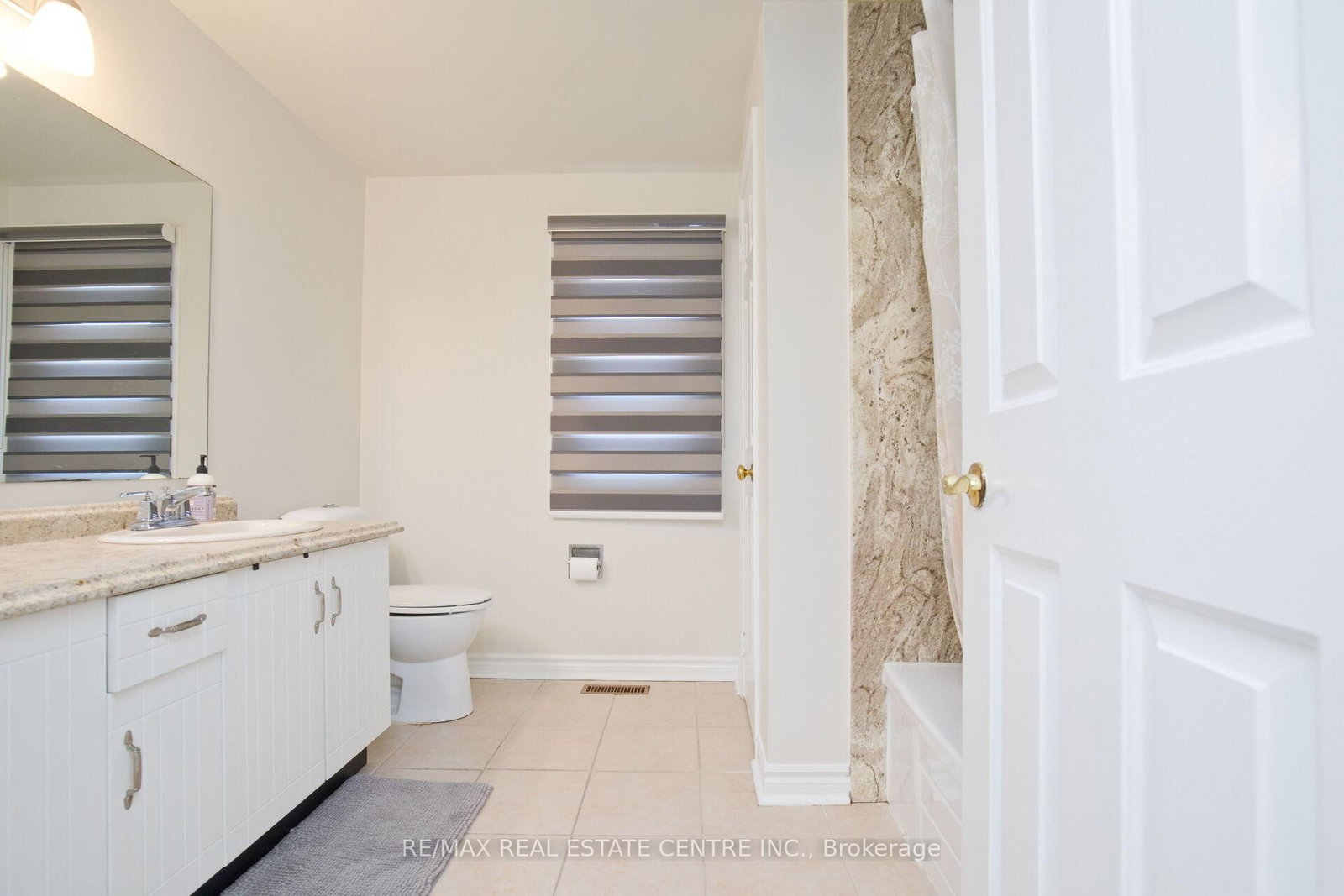 Detached House for sale at 34 Smithers Crescent, Brampton, Ontario, L6Y 3K8 - Brampton South - MLS: W12941596