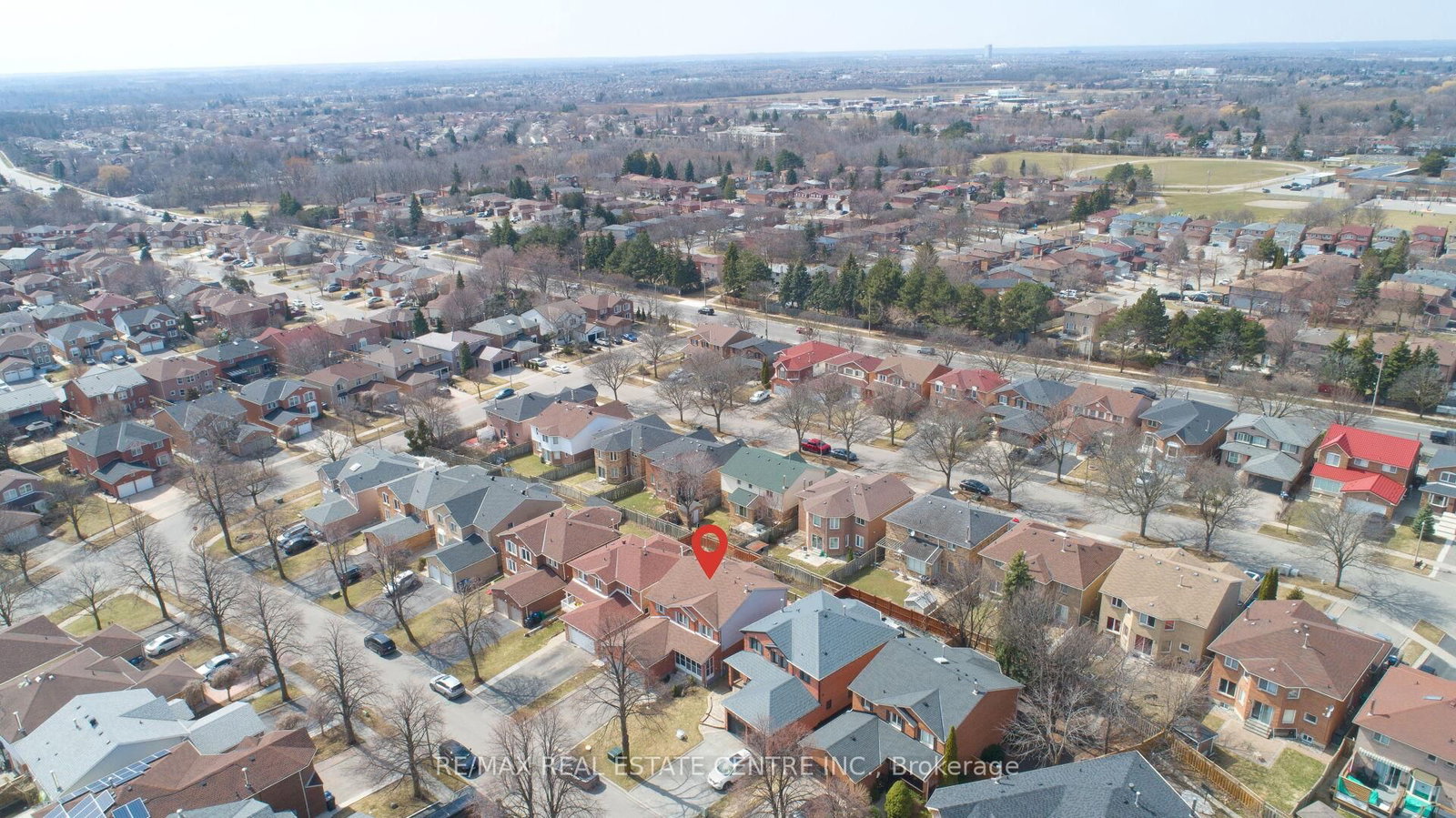 Detached House for sale at 34 Smithers Crescent, Brampton, Ontario, L6Y 3K8 - Brampton South - MLS: W12941596