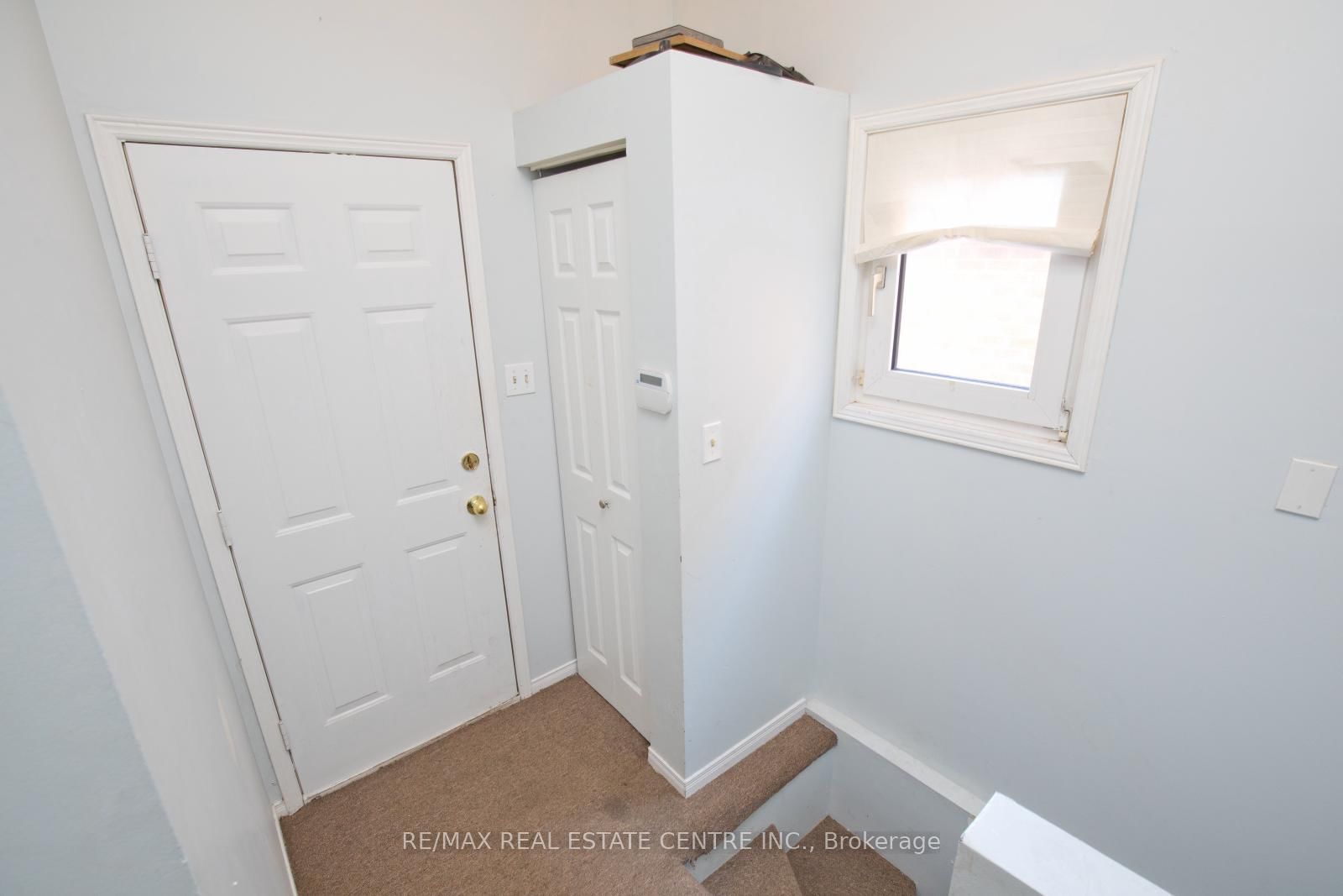 Detached House for sale at 34 Smithers Crescent, Brampton, Ontario, L6Y 3K8 - Brampton South - MLS: W12941596