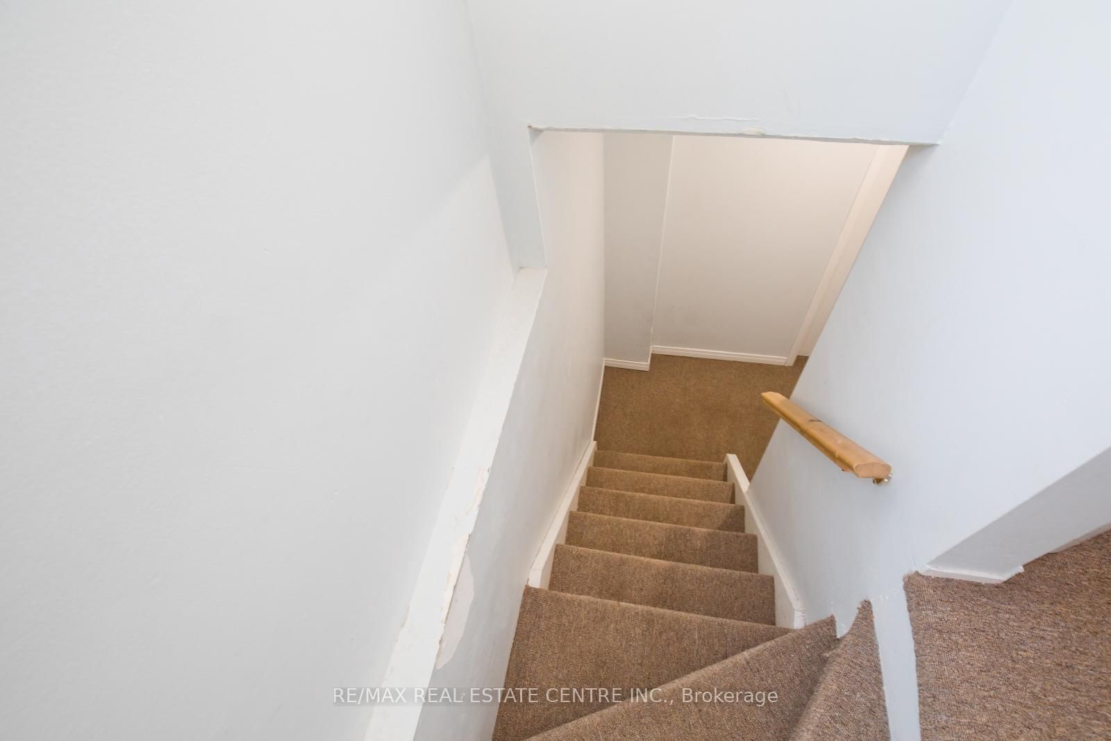 Detached House for sale at 34 Smithers Crescent, Brampton, Ontario, L6Y 3K8 - Brampton South - MLS: W12941596