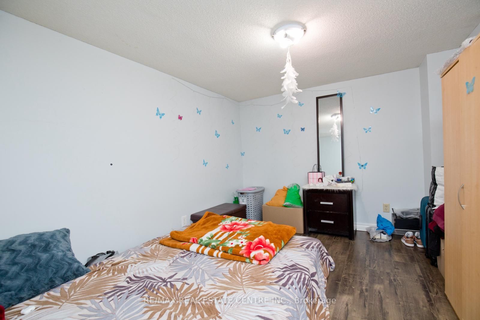 Detached House for sale at 34 Smithers Crescent, Brampton, Ontario, L6Y 3K8 - Brampton South - MLS: W12941596